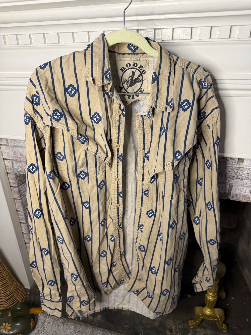 Rodeo Active Western Shirt Men's XL Beige Blue Aztec Stripe Button Front